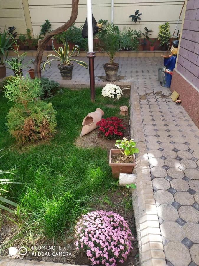 Uvaysiy Family Guest House Marghilon Экстерьер фото